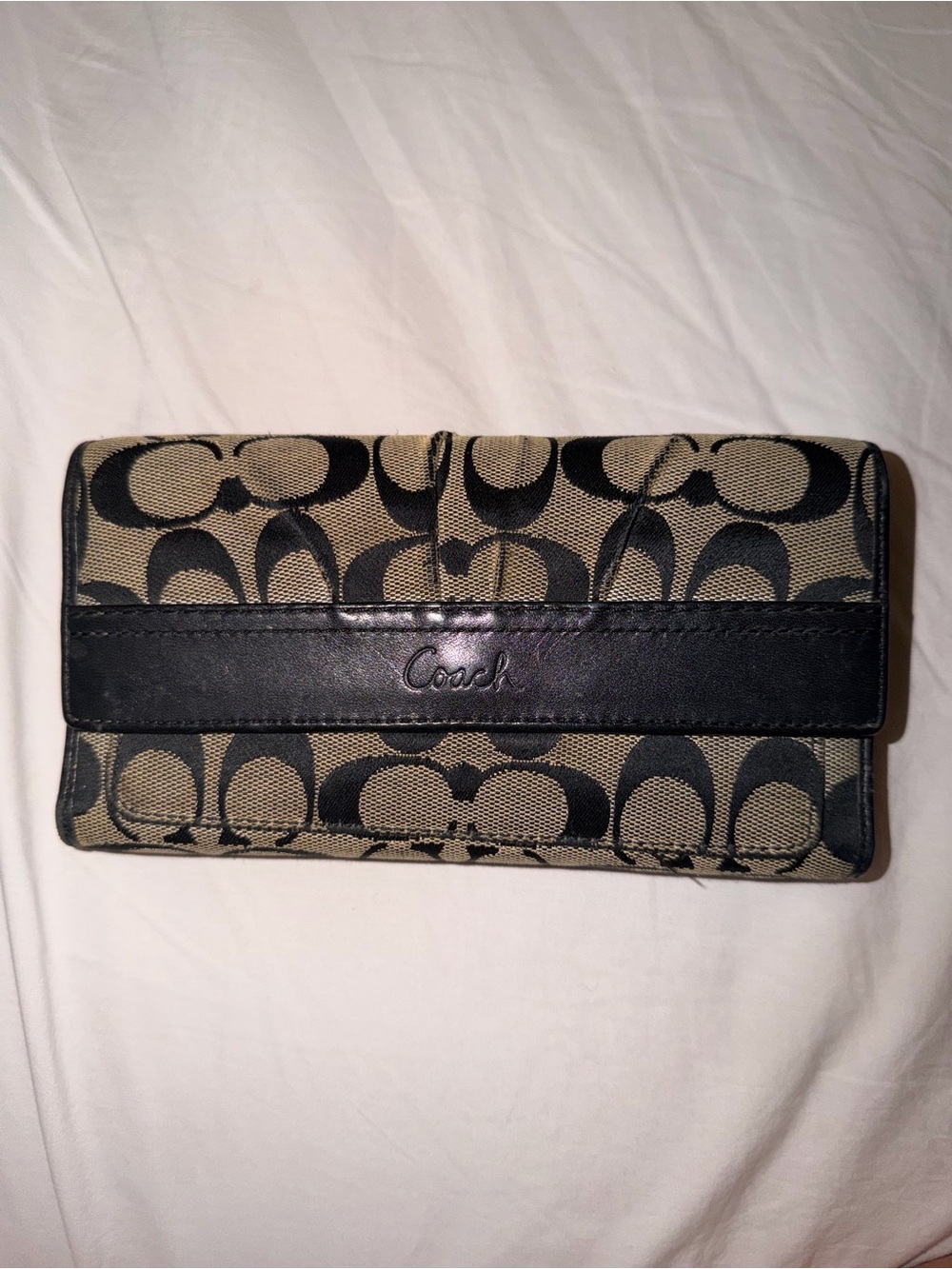 Vintage y2k Coach black & tan wallet